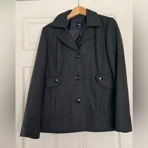 Gap Women’s peacoat. Size large, lightly worn.